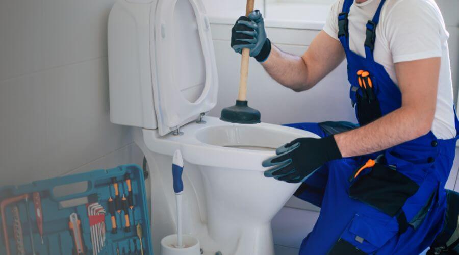 Local expert plumbing services in Jonesboro, IN